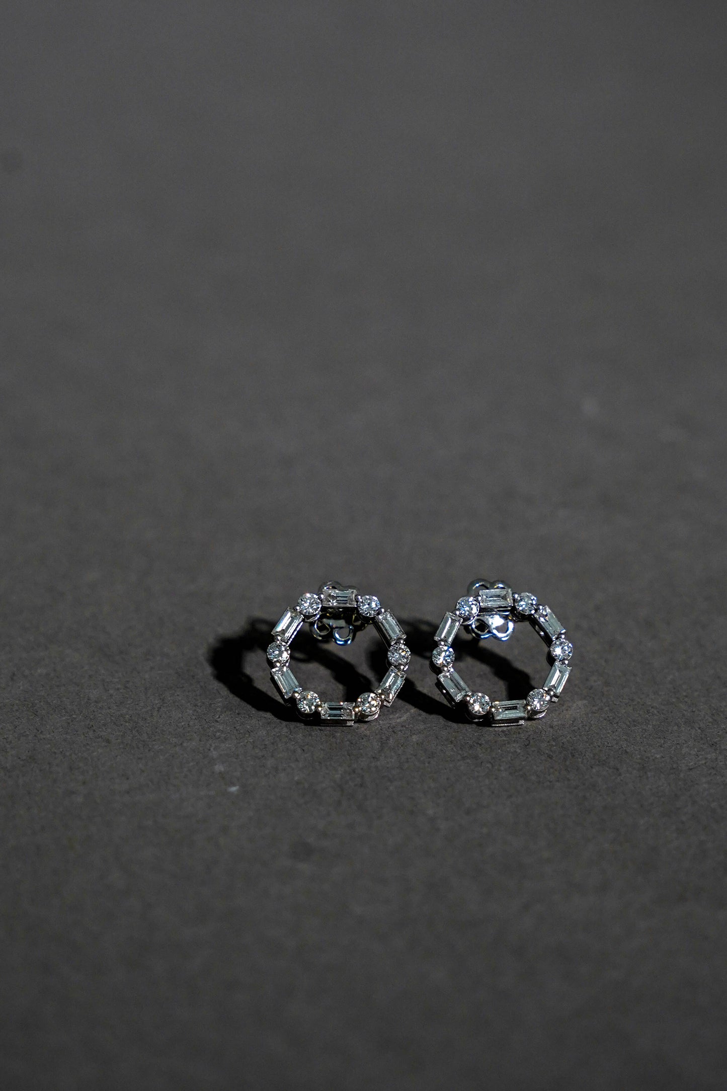 Baguette Round Earrings